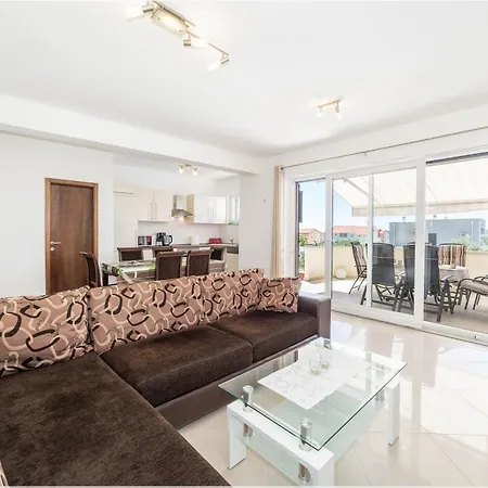 Ana Holiday home Vodice