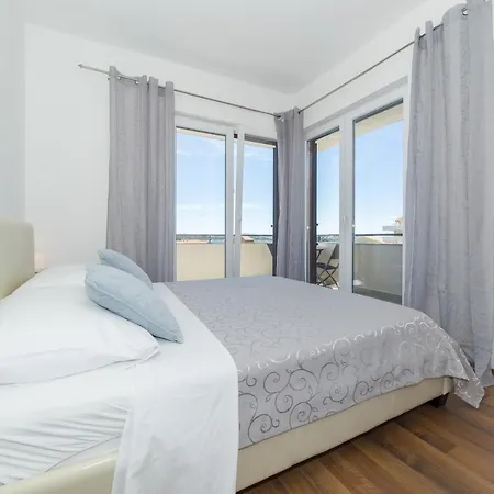 Holiday home Ana